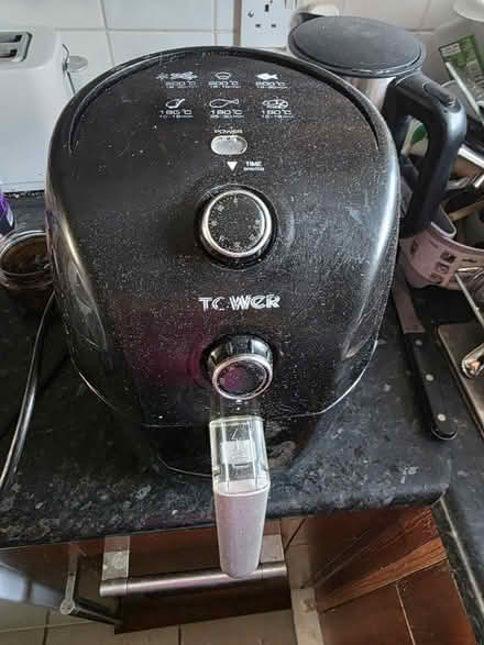 Photo of free Fully working Air Fryer (Goodmayes IG3) #1