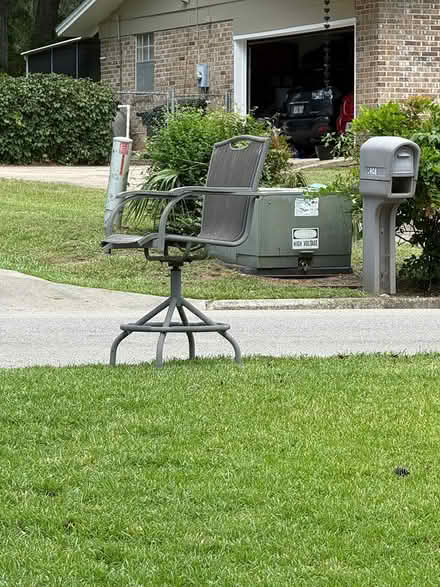 Photo of free Curb Alert / Killearn (NE) #1