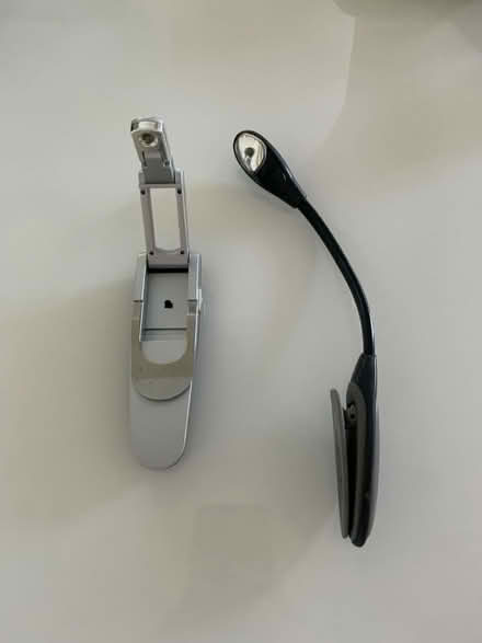 Photo of free 2 Book lights - need new batteries (Guildford, GU2) #2
