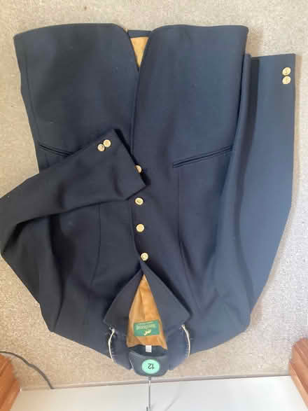 Photo of free Black Showing jacket (Howey LD1) #1
