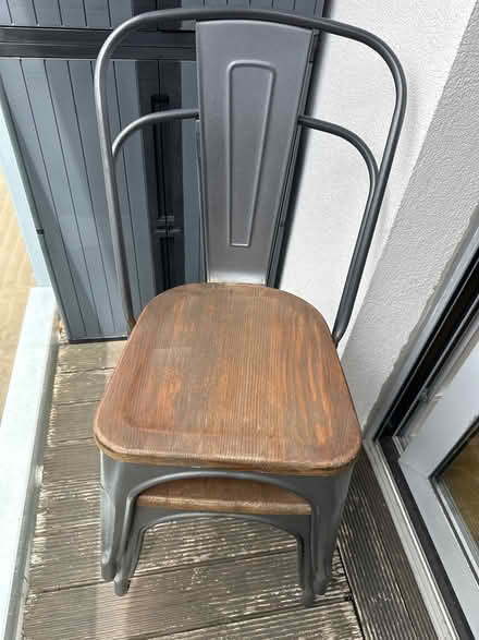 Photo of free Two chairs (Drayton Park N5) #1