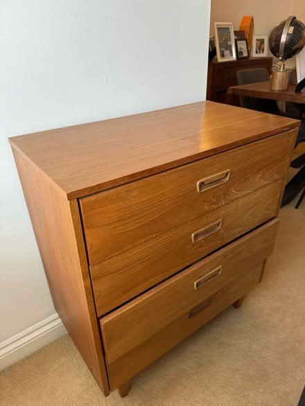 Photo of free Chest of drawers (Newbury RG14) #1
