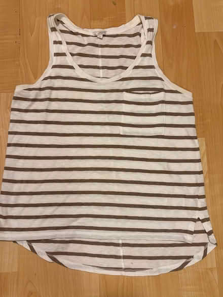 Photo of free Ladies tank - fits medium (L5L 5P5) #1