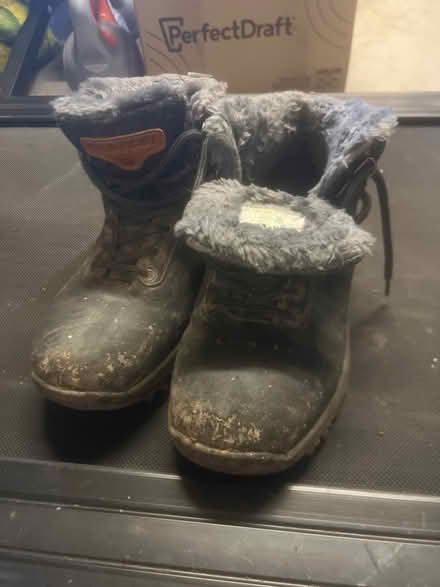Photo of free Size eu 40 walking boots (Belle vue Shrewsbury) #1