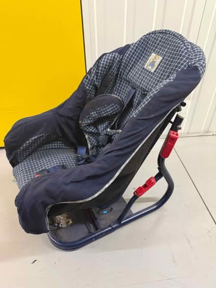 Photo of free Forward facing baby seat (SW1V 2SW) #1