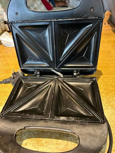 Photo of free Toasted sandwich maker (Gedling NG4) #2