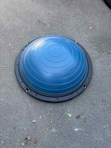 Photo of free Balance ball (GU52 6jl) #1