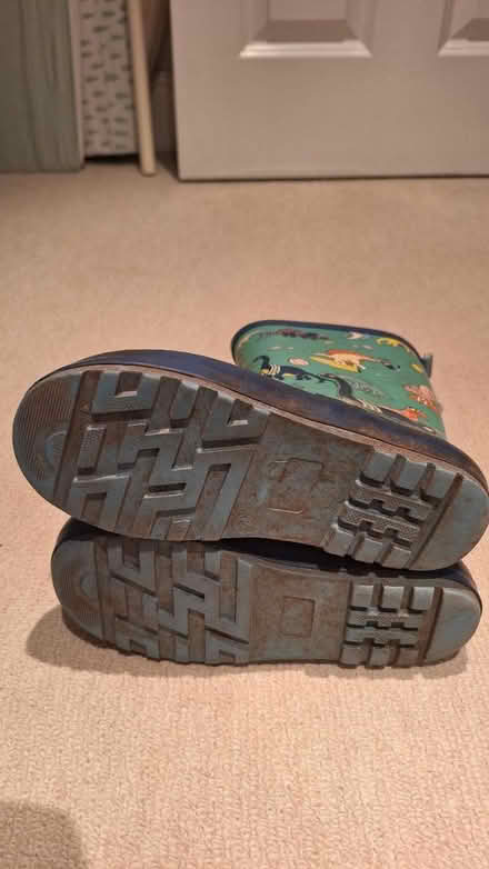 Photo of free Kids Wellies UK Size 1 (Wimbledon SW19) #4