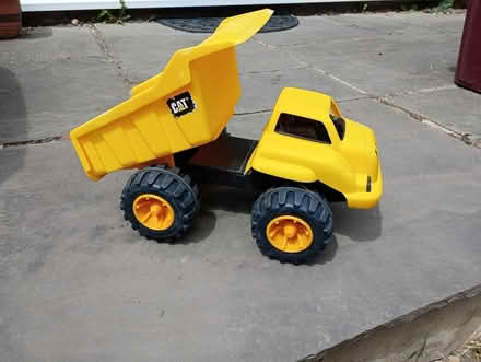 Photo of free Children's toy plastic dumper truck - large (Welling DA16) #2