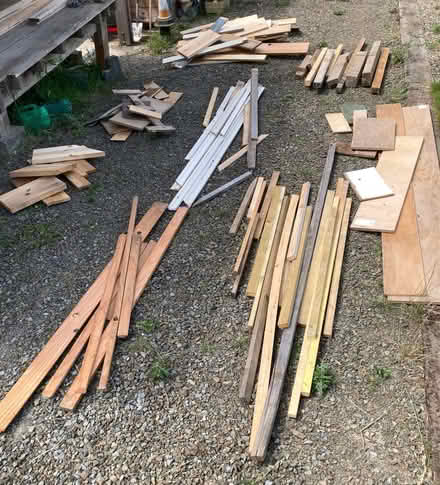 Photo of free PRESTEIGNE - Various lengths of timber, plywood and moulding (Presteigne LD8) #1