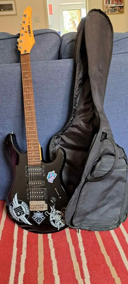 Photo of free Yamaha Electric Guitar (Hampton) #1
