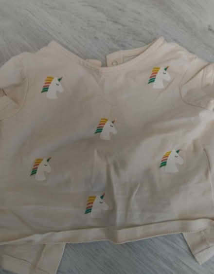 Photo of free 9-24mo baby girls' clothes (RG30) #3