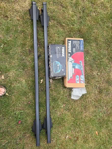 Photo of free Thule Roof bar and foot packs (SG4 Hitchin) #1