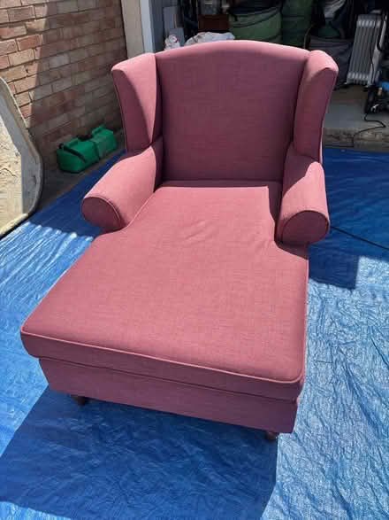 Photo of free COLLECT TODAY - Large pink fabric chaise Lounge chair (Far Bletchley MK3) #1