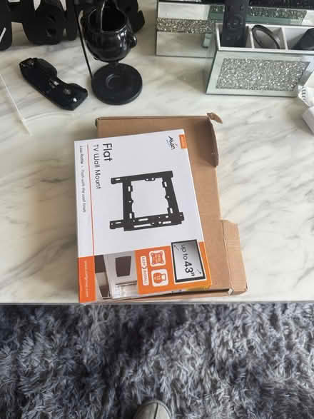Photo of free Wall bracket for tv (SW17) #1