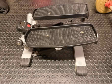 Photo of free Everlast stepper (St Pauls Ward GU15) #3