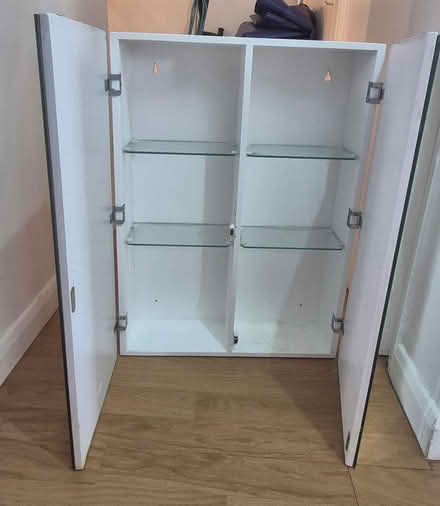 Photo of free Bathroom cabinet (West Hampstead NW6) #2