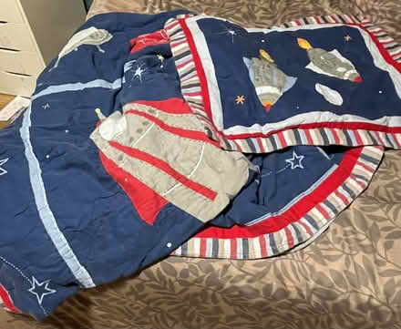 Photo of free Kid's twin comforter & pillow sham (12th & Otis Streets NE) #1