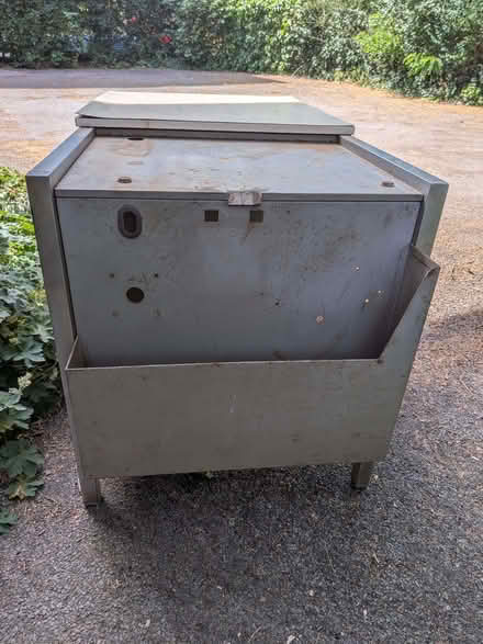 Photo of free Sturdy metal desk (Old Road OX3) #3