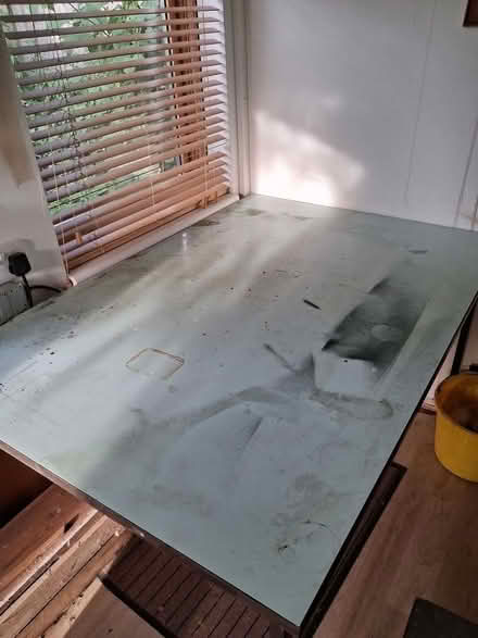 Photo of free Very solid workbench/table (GL5) #1