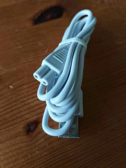Photo of free USB connector cable (Kilmacanogue /D 8, flexible) #1