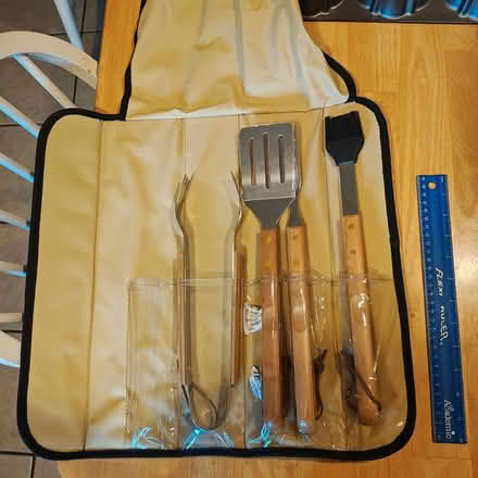 Photo of free BBQ Set (Near Bolingbrook High School) #1