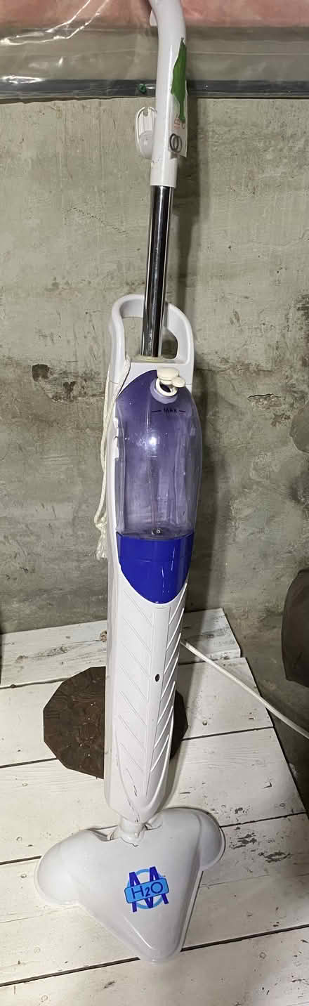 Photo of free Floor steamer (exhibition Park) #1