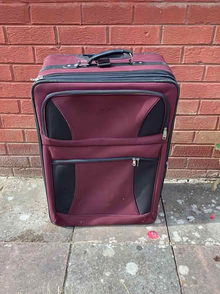 Photo of free Large suitcase on wheels (Upton CH49) #2