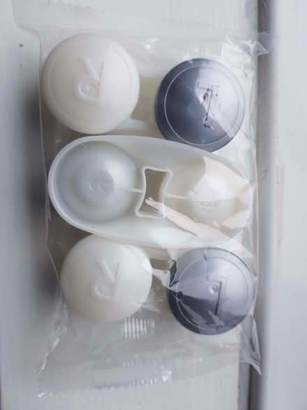 Photo of free contact lens containers (Kendal LA9) #1