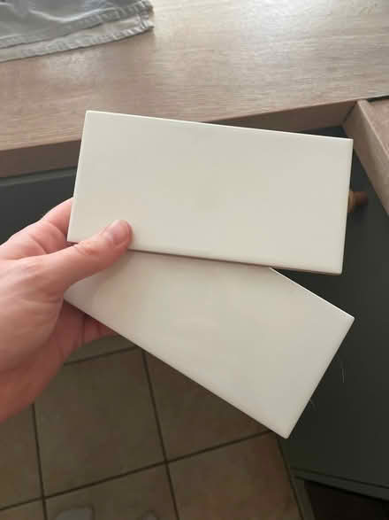 Photo of free Small white tiles x8 (Earlsfield/Tooting SW17) #1