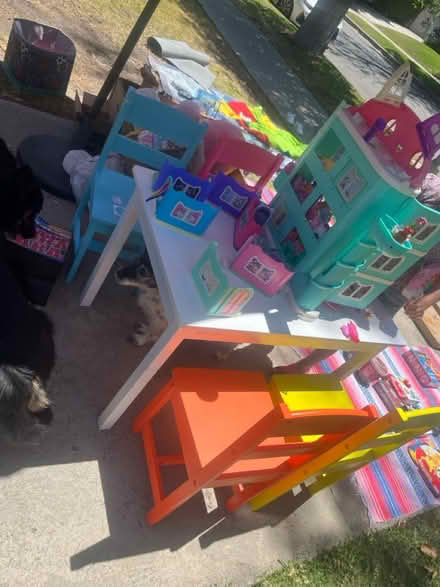 Photo of free Kids Table and 4 chairs (Wilshire and La Cienega) #2
