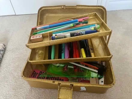 Photo of free Gold plastic art box (Nash MK17) #2