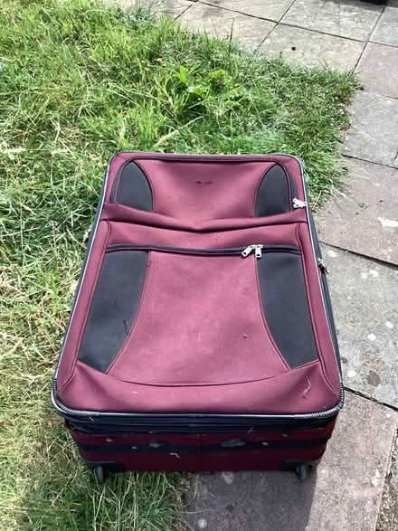 Photo of free Large suitcase on wheels (Upton CH49) #4