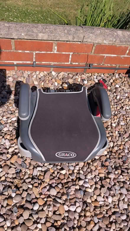 Photo of free Childs booster seat (Leire LE17) #1
