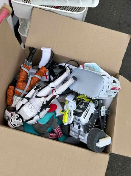 Photo of free Everything (Leigh Sinton WR13) #1