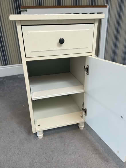 Photo of free White bedside table (Gerrards Cross SL9) #1