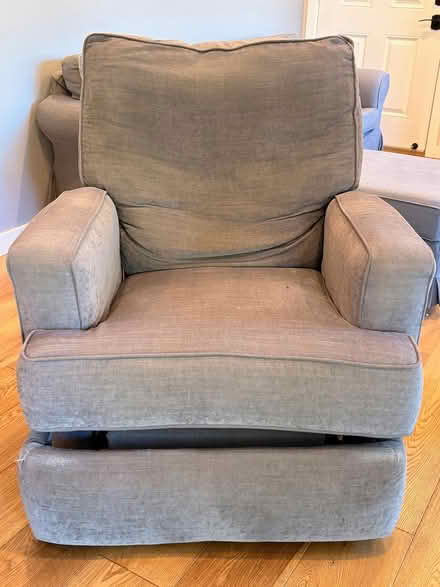 Photo of free Rocking Swivel Armchair (Madera Gardens) #2