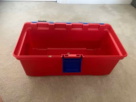 Photo of free Kids plastic art box (Nash MK17) #3