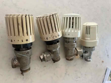 Photo of free 4 x individual radiator valves. Used but were working well (Bernards Heath AL1) #1