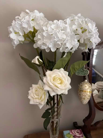 Photo of free Artificial flowers (UpperHale GU9) #1