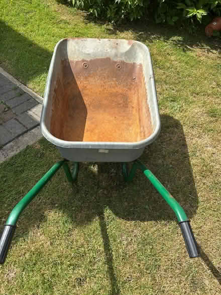 Photo of free Wheelbarrow (Bexley DA5) #1