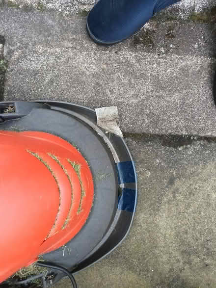Photo of free Lawnmower - Flymo (Leith EH6) #2