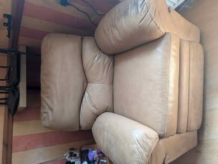 Photo of free Tan 2 seater sofa and 1 chair (Dunfermline KY12) #3