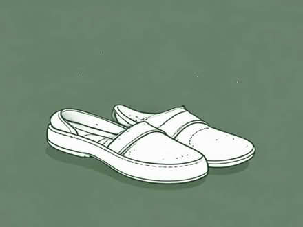 Photo of free Clark’s 21/2 G sandals (Caldecott OX14) #1