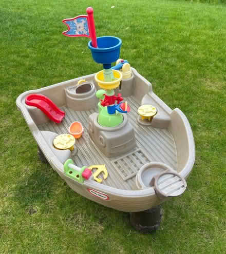 Photo of free Water tray (Penrith CA11) #1