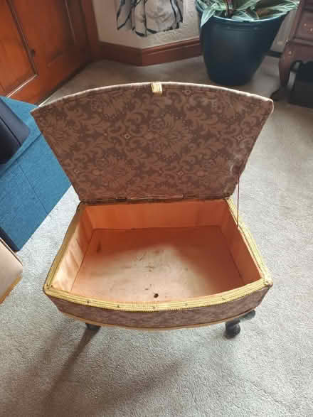 Photo of free Vintage sewing box (Handsworth S13) #4