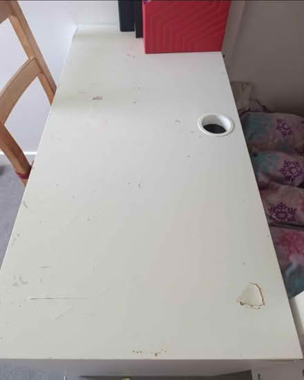 Photo of free Desk (Grove park cemetery) #1