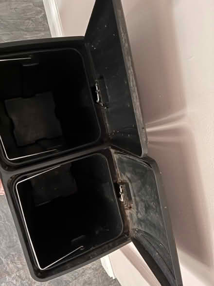 Photo of free Double pedal bin (Purley) #3