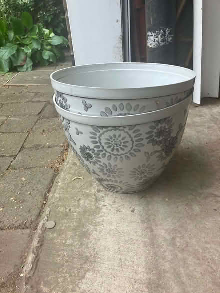 Photo of free Large plant pots (Newton Burgoland LE67) #1