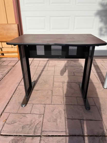 Photo of free Computer table (Sunnyvale) #1